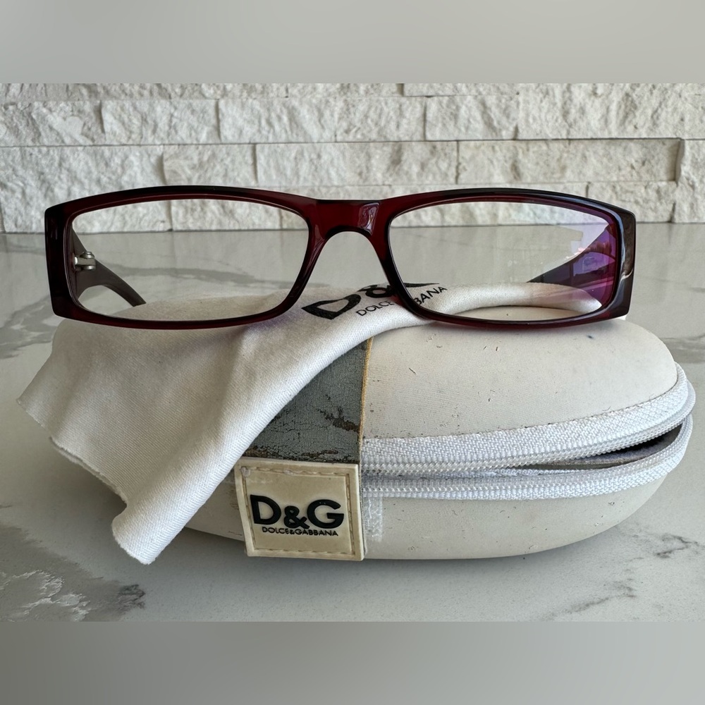 D&G Prescription Glass